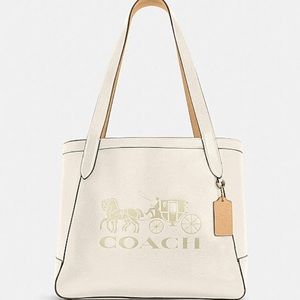 COACH Tote With Horse And Carriage Gold Chalk Vanilla Cream